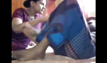 तीन छात्रों सेक्सी मूवी फिल्म हिंदी में ने Lyceum में क्लीनर के साथ चुदाई की