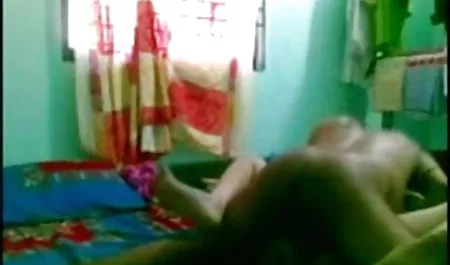 सेक्सी सुंदर एक बड़ा मुर्गा और थरथानेवाला के साथ एक सेक्सी वीडियो फुल मूवी हिंदी छात्र fucks