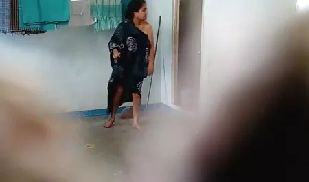 बेशक, एक शुरुआत के लिए, थोड़ा मीठा मिनिटिक, और फिर इस गर्म लड़की के साथ एक सेक्सी मूवी एक्स एक्स एक्स गर्म, जंगली बकवास इस प्रकार है