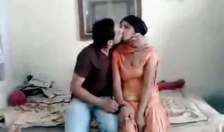 एशियाई बड़ा डिल्डो हिंदी फुल सेक्सी मूवी निगलता है
