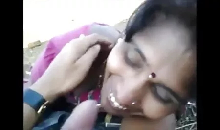 सेक्सी गोरा और बिस्तर में दो गर्म पुरुषों त्रिगुट सेक्सी फुल मूवी वीडियो