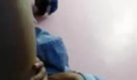 इस चूत की खूबसूरती सेक्सी मूवी पिक्चर हिंदी बस लुढ़क जाती है