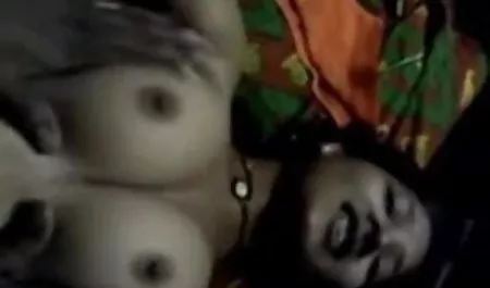 दोस्त ने स्तन के बीच एक एशियाई गड़बड़ कर दिया सेक्सी मूवी एचडी हिंदी