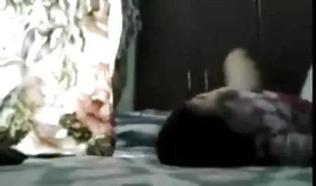 अलीना ली को अपनी सेक्सी वीडियो फुल मूवी चूत में बहुत कम सह मिलता है