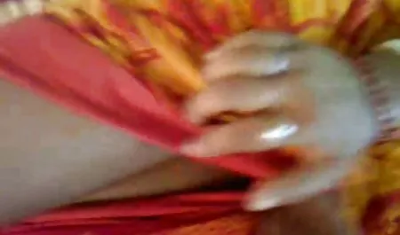 शिक्षक ने घर पर एक सेक्सी मूवी एचडी मूवी युवा छात्र की चुदाई की