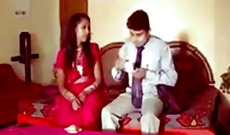 Miki को स्तन के बीच बकवास करना पसंद सेक्सी हिंदी फुल मूवी है