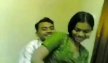 सुंदर गोरा blowjob सीखता है और निर्देश दिया जाता हिंदी फिल्म सेक्सी एचडी में है