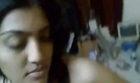 शांत बच्चों ने एक नर को चुना और उसके लंड को सेक्सी पिक्चर मूवी फुल एचडी चूसा