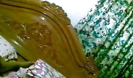 एशियाई कुतिया सेक्स हिंदी मूवी और उसके गहरे गले