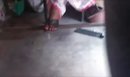 चॉकलेटी ब्वॉय खुद को स्वीटली कैरी सेक्सी में हिंदी मूवी करते हैं