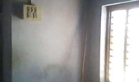 आसा अकीरा लाने लड़कियों को अंतरजातीय नंगा नाच करने हिंदी में सेक्सी मूवी फिल्म के लिए