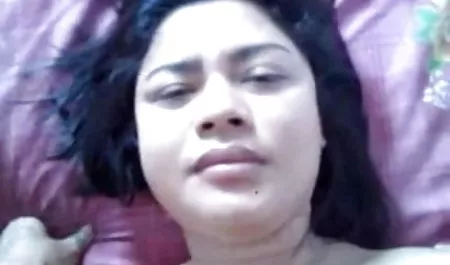 बूढ़ा छोटा लंड सहलाता है हिंदी सेक्सी मूवी पिक्चर