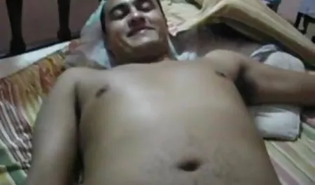 गोरी लड़की शुक्राणु पीती है जो उसके खुले मुंह में डालती है हिंदी में सेक्सी फिल्म मूवी