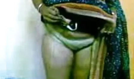 मालिश के दौरान सेक्सी मालिश करने सेक्सी वीडियो फुल मूवी वाले युवा ग्राहक के साथ यौन संबंध रखते हैं