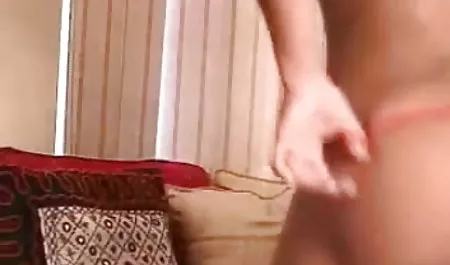 दो आदमी मुंह और चूत में एक busty सेक्सी मूवी फुल सेक्सी मूवी श्यामला हथौड़ा