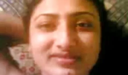 काले नायलॉन चड्डी हिंदी सेक्सी फुल मूवी एचडी में श्यामला सिल्विया