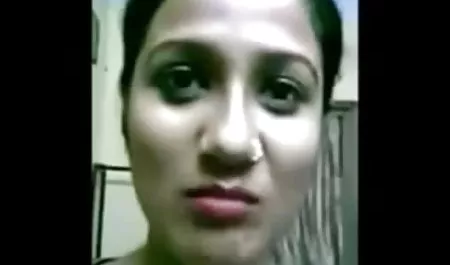बेशक, सेक्सी मूवी फुल एचडी हिंदी में लड़की की चूत पहले से ही छेद से भरी हुई है और अंतड़ियों की तरह लटकी हुई है, इसलिए लड़का उसकी गांड में चुदाई करने का फैसला करता है, लेकिन पहले वह एक blowjob देता है