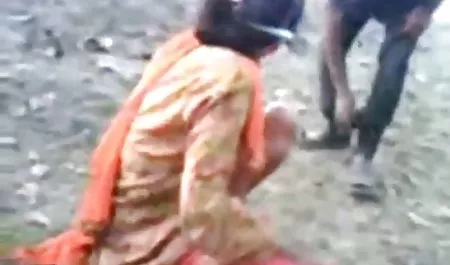 एक सुंदर गोरा के साथ रोमांटिक सेक्स की निरंतरता जो उसकी योनि के साथ छेड़छाड़ करना आसान है, वह वह सब कुछ करती है जो वह चाहती है। सेक्सी मूवी इन हिंदी और युवक सचमुच उसे चोदता है