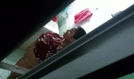 बंधे, मालिश करने वाले पर सेक्सी मूवी एक्स एक्स एक्स एक्स मेज पर चढ़े