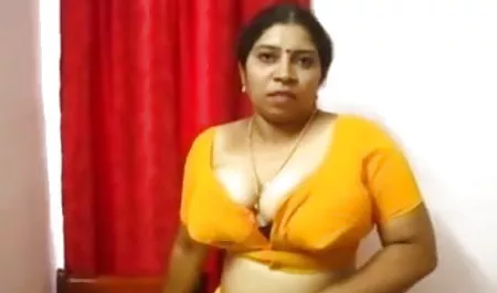 धीरे से लंड सेक्सी मूवी हिंदी माई चूस रही थी