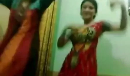 कुतिया ने चूत पर दूध डाला और खिलौनों से खुद को चोदा सेक्सी मूवी फुल एचडी सेक्सी मूवी