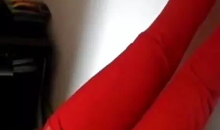 लिली ने अपने दोस्त हिंदी हद सेक्सी मूवी को अपने प्रेमी के साथ यौन संबंध बनाने के लिए बुलाया