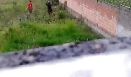 एशियाई साउथ सेक्सी मूवी हिंदी लड़की एक गुलाबी कमरे में खुद को प्यार करती है
