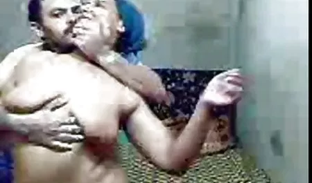 ब्लैक स्ट्रिपर एक पार्टी में कटौती का मनोरंजन करता हिंदी मूवी फुल सेक्सी मूवी है
