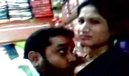 काले हिंदी फिल्म सेक्सी एचडी में कुतिया एक विशाल, रबर डिक सम्मिलित करता है