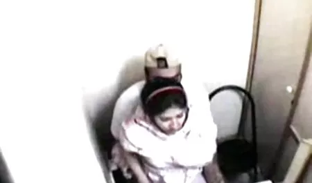 सेक्सी गोरी सेक्स मूवी हिंदी एचडी उंगलियाँ जकूज़ी में