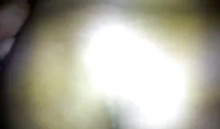 हॉट माचो दो tiptoes के साथ मज़ा आ रहा सेक्सी हिंदी मूवी में है