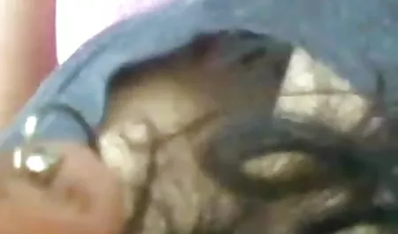रिहाना रयान एक बड़े डिक पर बैठता है सेक्सी मूवी हिंदी सेक्सी मूवी