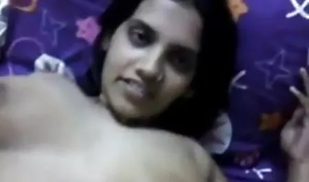 दोस्त चुपके से उतार देता है कि हिंदी सेक्सी फुल मूवी एचडी में उसके माता-पिता कैसे चुदाई करते हैं