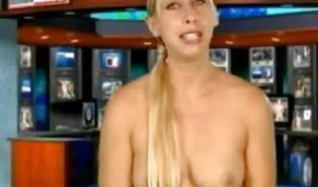 सेक्सी busty राहेल स्टार एक हिंदी सेक्स मूवीस पुरुष को सीढ़ियों पर चोदता है
