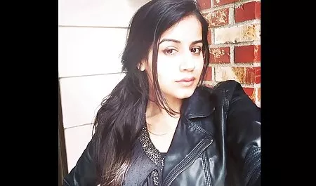 कुतिया ने लेटेक्स सह सेक्सी फुल फिल्म में एक बिगाड़ने में मदद की