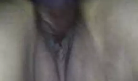 रेड इंडियन लड़की फुल हद सेक्सी मूवी अपने स्तन दिखाती है