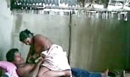 जलती हुई माचो के नीचे गन्दी सेक्सी मूवी हिंदी दादी को एक संभोग सुख मिलता है