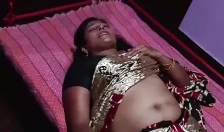 चित्रित फुल मूवी सेक्सी पिक्चर दोस्त एक busty श्यामला के लिए छेद फाड़