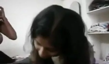कैली रीन उसके शरीर सेक्सी वीडियो फुल मूवी हिंदी को दर्शाता है